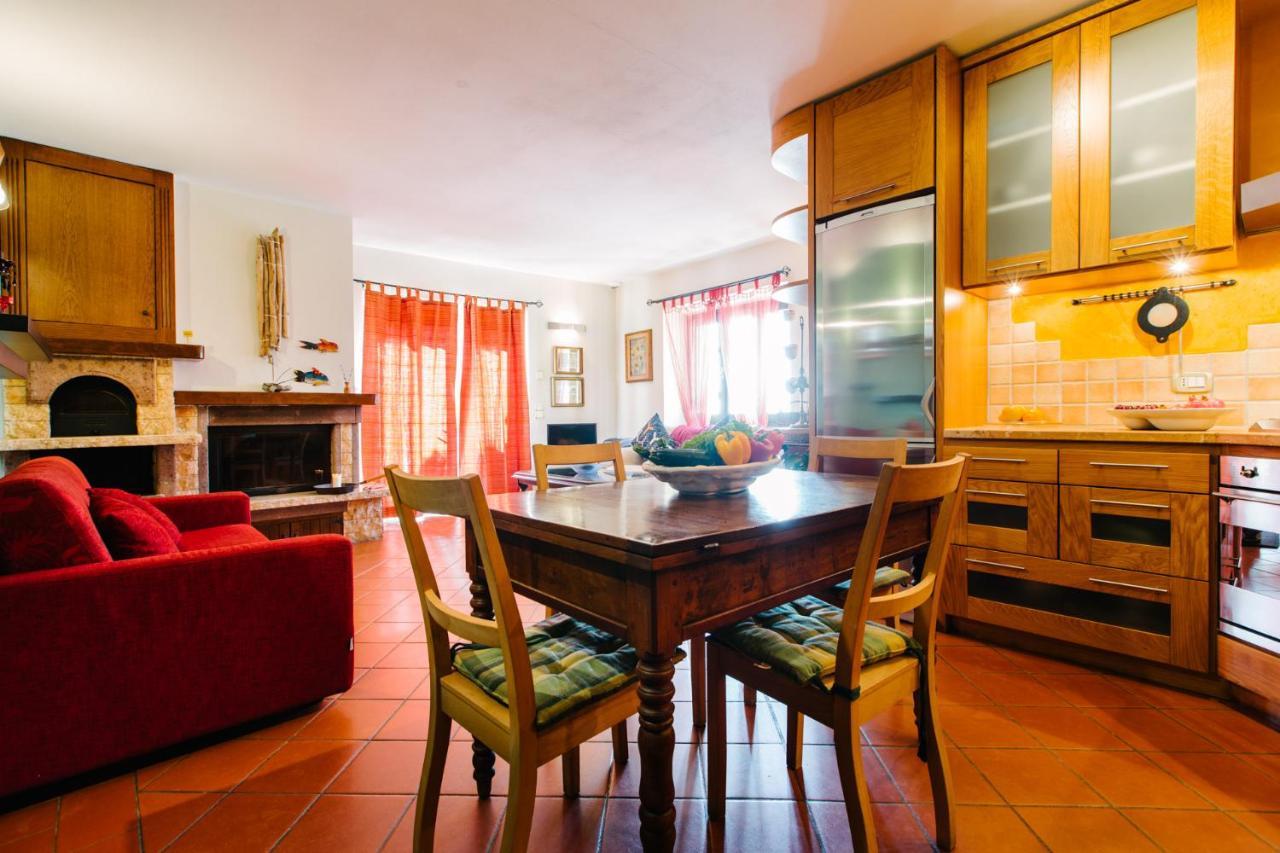 Agriturismo Casa Andreina Кастильоне-делла-Пеская Экстерьер фото
