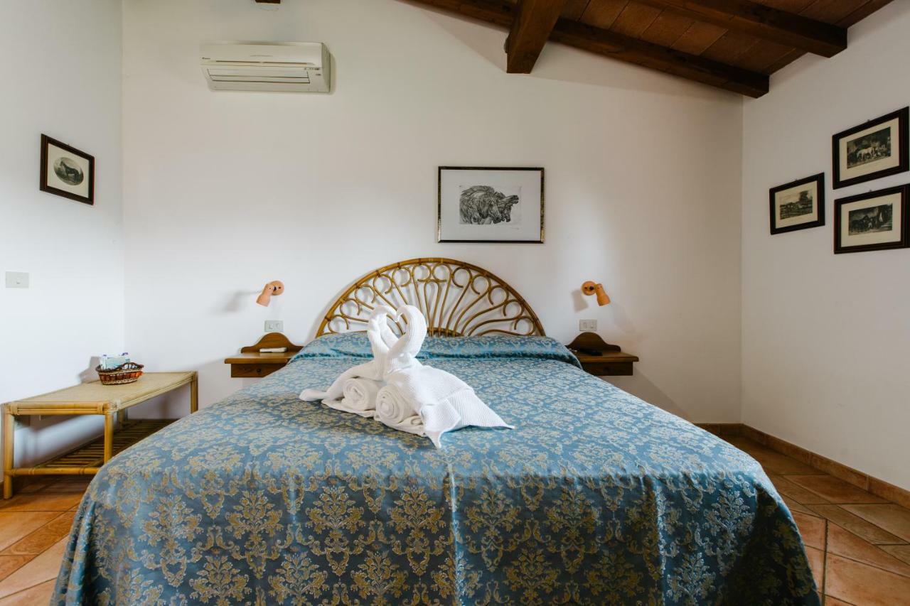 Agriturismo Casa Andreina Кастильоне-делла-Пеская Экстерьер фото